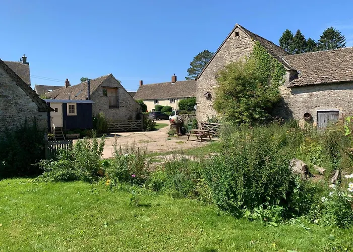 The Hut At Bay Tree Farm, Nympsfield