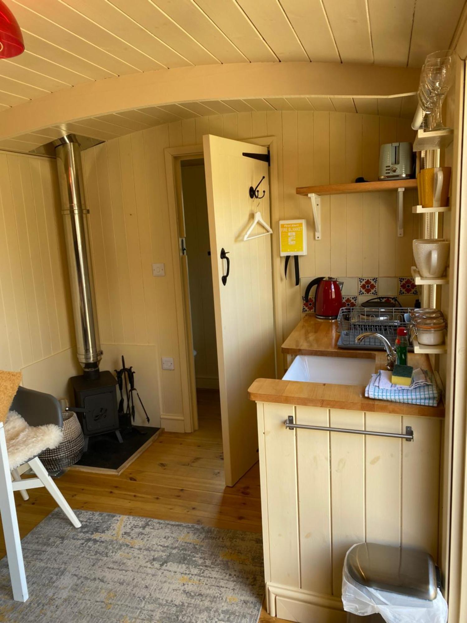 The Hut At Bay Tree Farm, Campsite